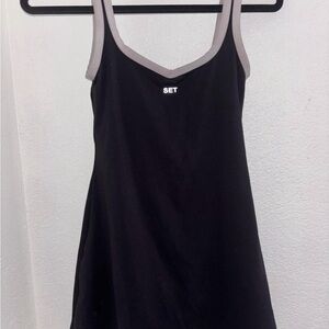 SET Active Black and Cream Apparel